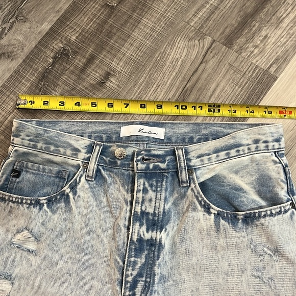 Distressed Jeans - Picture 6 of 9